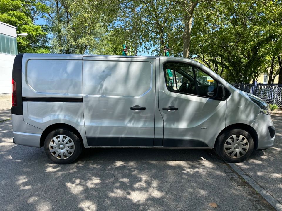 Opel Vivaro B Kasten/Kombi  2,9t  Navi Kamera EURO 6 in Emmering