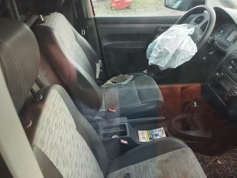 UNFALL  Volkswagen Caddy 1,6 Liter Diesel REDUZIERT AUF € 1.100 in Hameln