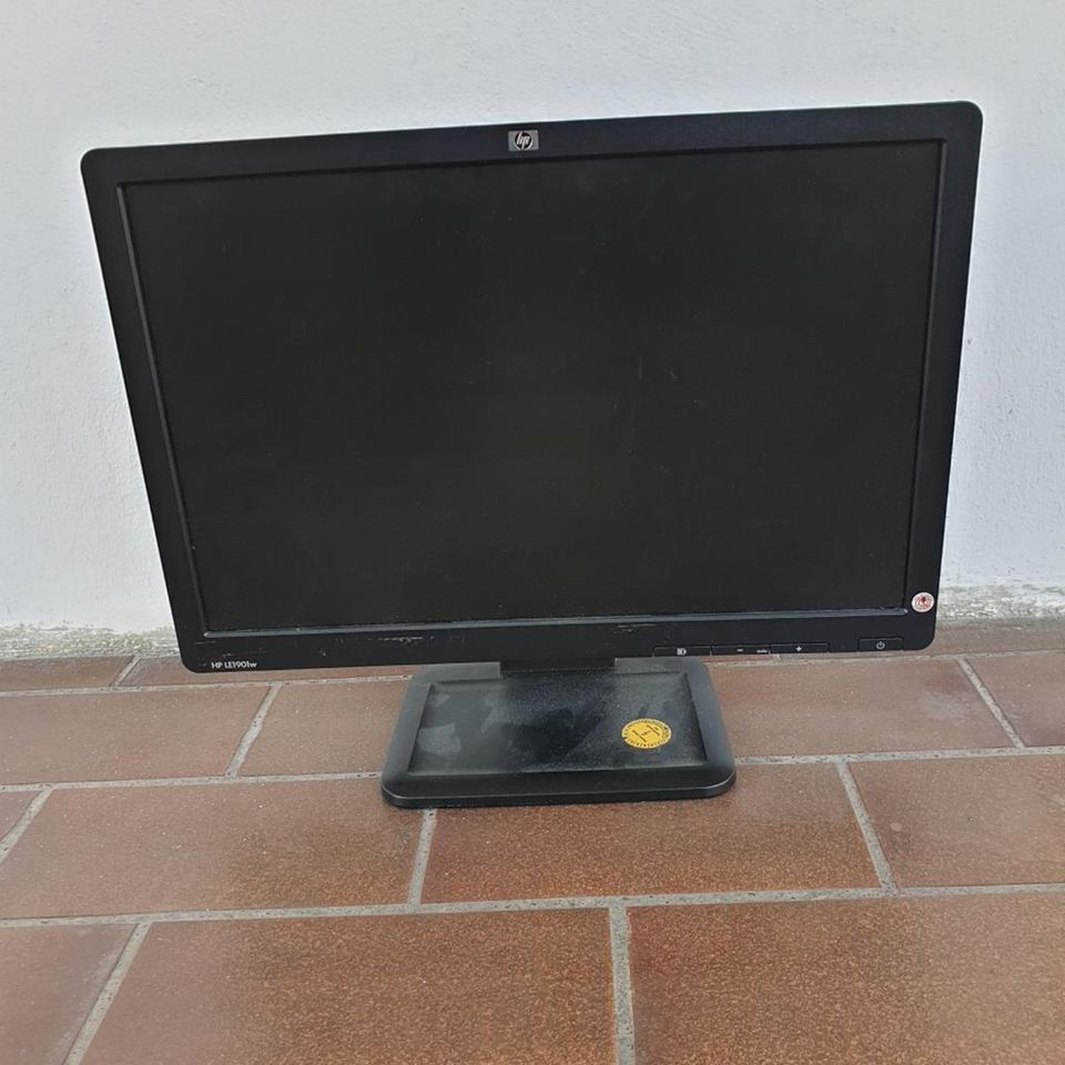 Pc LCD Monitor in Reutlingen