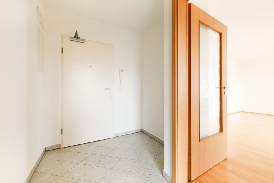2-Zimmer-Wohnung + sep. Raum (zB Homeoffice) + TG in Olching