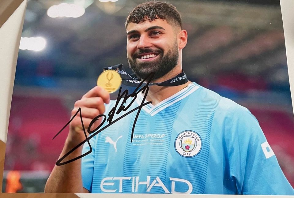 Josko Gvardiol Foto signiert Autogramm Manchester City in Barsbüttel