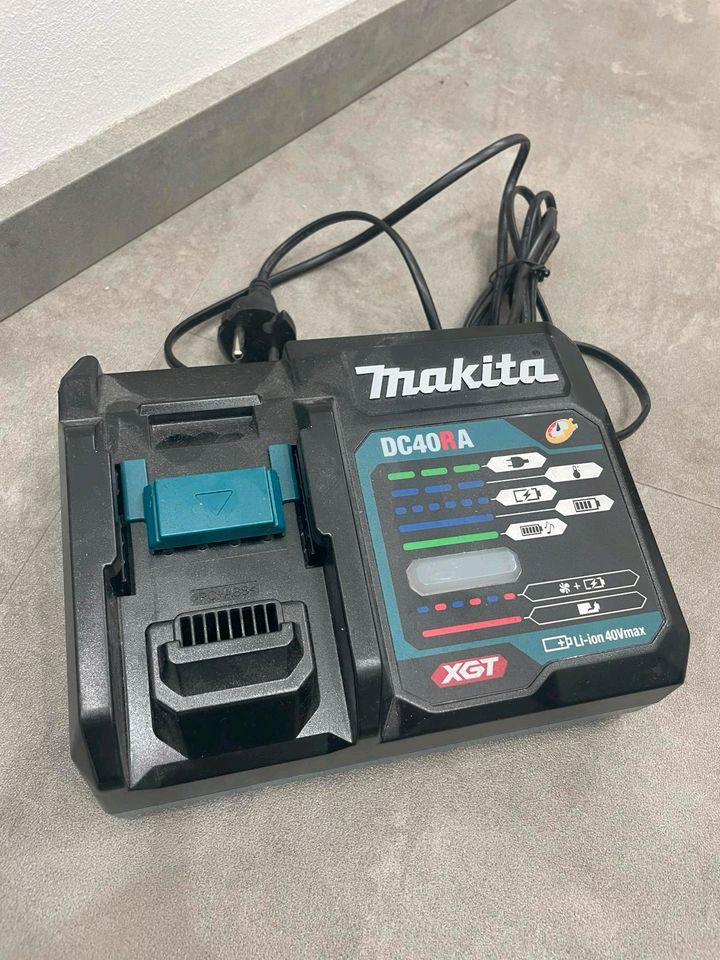 Makita DC40RA in Nürnberg (Mittelfr)