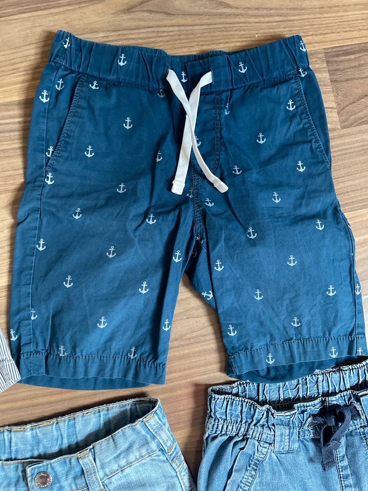 Kurze Hosen Gr.116 Shorts H&M Palomino Topolino in Crimmitschau