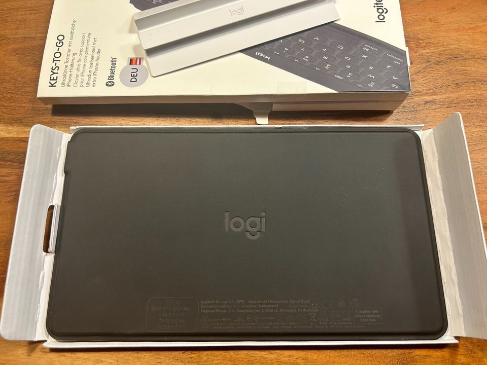 Logitech Keys-to-Go Kabellose Tablet - iPhone - iPad -Tastatur in Waldachtal