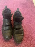 UGG Sneaker Schuhe Stiefeletten schwarz black mit Fell Gr. 39 Baden-Württemberg - Ellwangen (Jagst) Vorschau