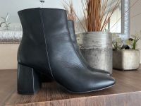 Madeleine Leder klassische Stiefelette Stiefel blockabsatz schuhe Nordrhein-Westfalen - Altenbeken Vorschau