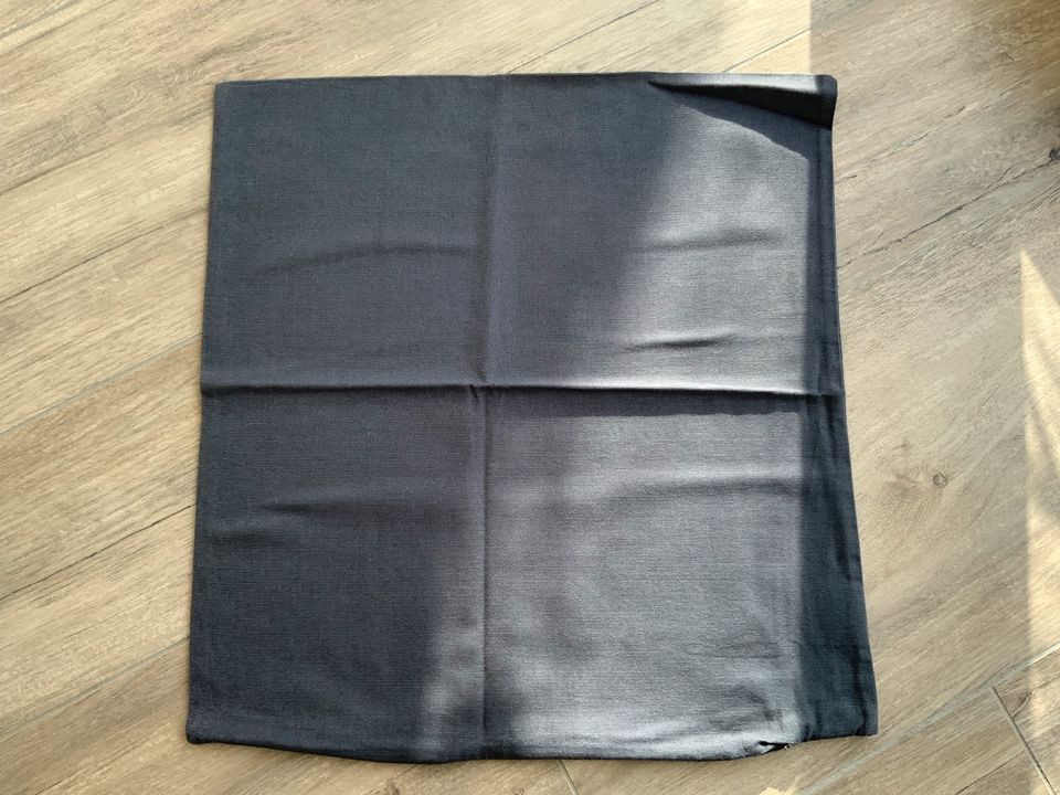Kissen ❤️ Kissenbezug Kissenhülle grau 50x50 Waschbar in Dorum
