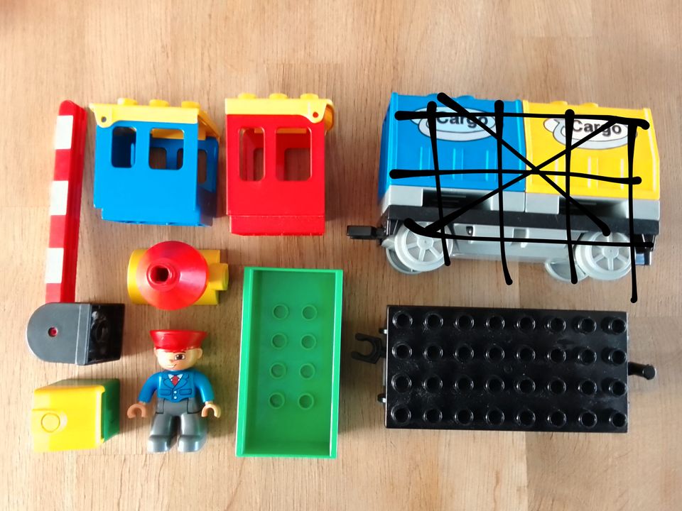 Verkaufe Lego Duplo Teile Eisenbahn Lok Cargo Waggon Anhänger in Fehmarn