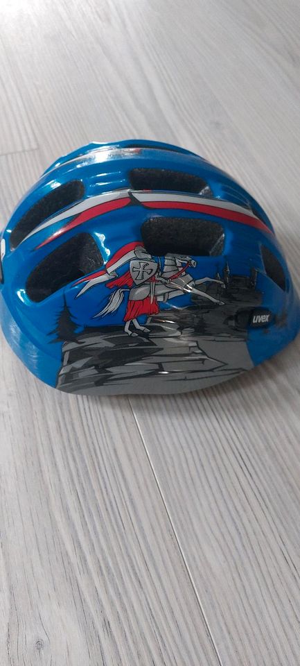 Fahrradhelm Uvex Kinder blau Ritter Cartoon  49 bis 55 cm in Wolfschlugen