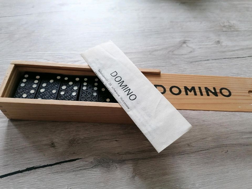 Domino Spiel aus Holz in Ohrdruf