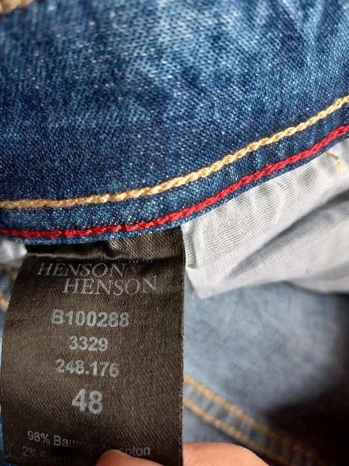 NEU mit Etikett! Jeans Herren Gr. 48 gerade Form in Dauchingen
