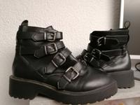 Bullboxer Stiefelette Größe 40 sehr gut erhalten Rheinland-Pfalz - Ammeldingen bei Neuerburg Vorschau