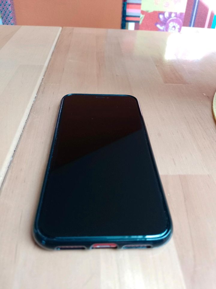 Apple iPhone XR 256 GB kein Versand in Strullendorf