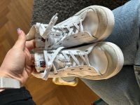 Nike Blazer Kinder Größe 33,5 wie neu Nordrhein-Westfalen - Löhne Vorschau