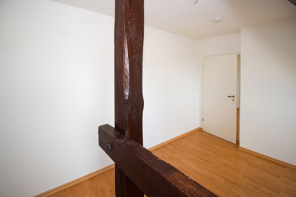 Ihre neue Dachgeschosswohnung! Sanierter Altbau! Zentrumsnahe Lage! in Naumburg (Saale)