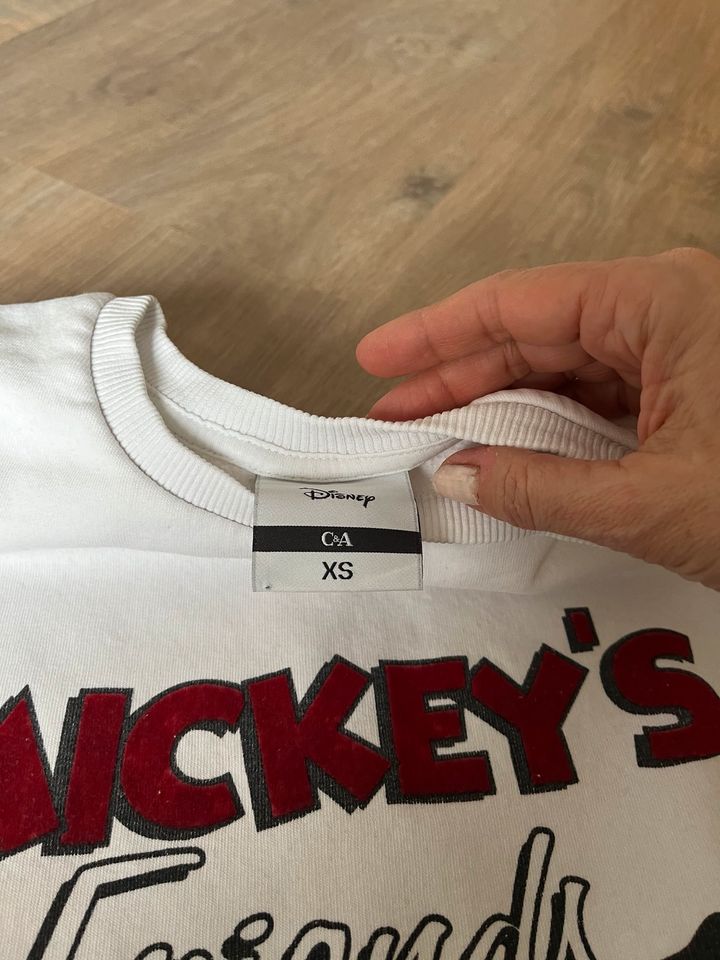 Sweatshirt Disney  Micky & Friends Größe 152 in Giengen an der Brenz