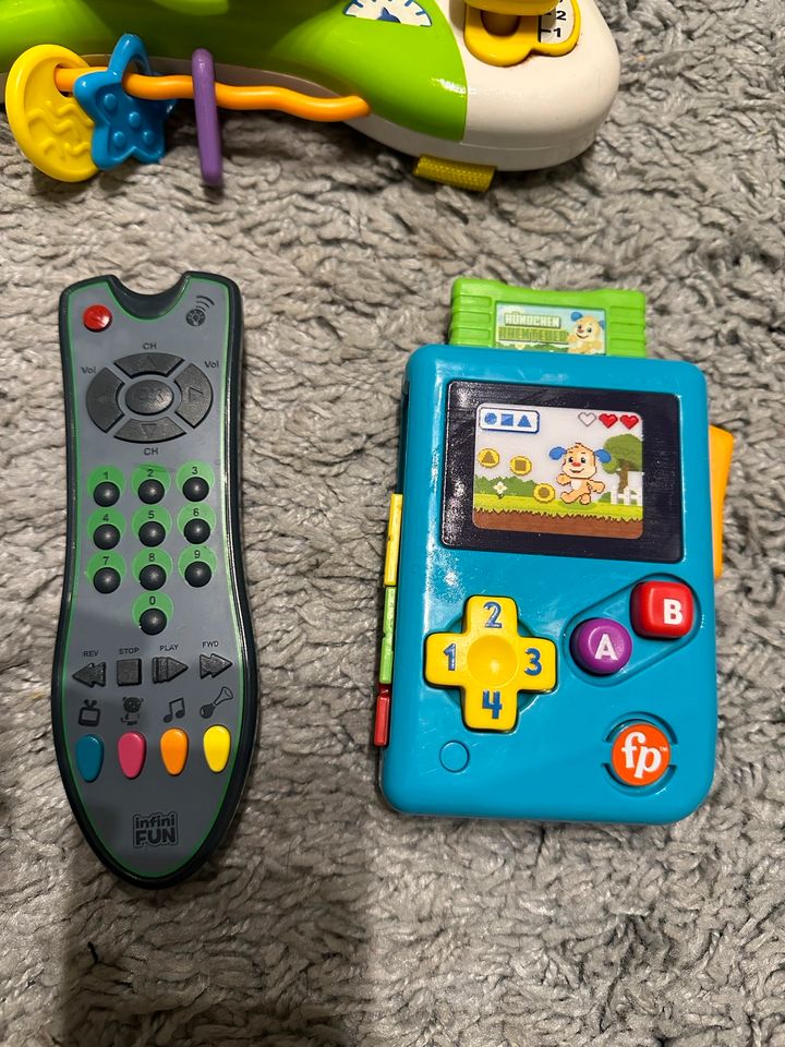 Fisher Price Kamera, Gameboy, Fernbedienung, Lenkrad Set in Hannover