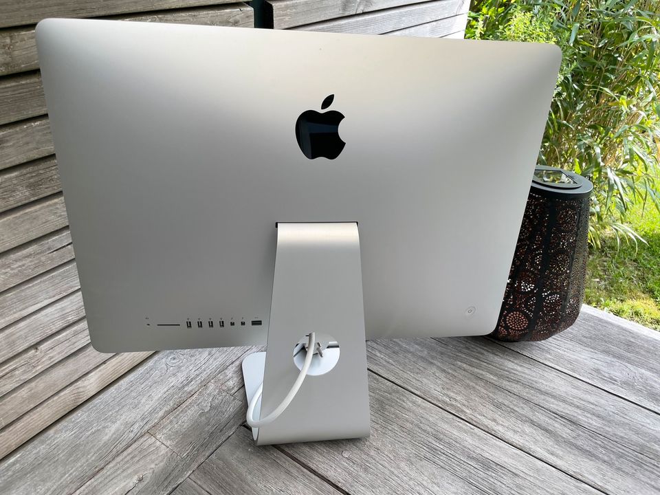 Apple iMac 21,5“ Zoll • GB 8 • Silber • 2012 in Hamburg