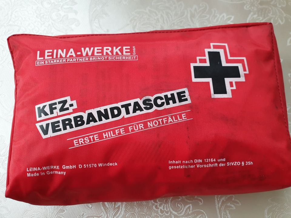 KfZ-Verbandtasche rot  DIN 13164 in Dresden