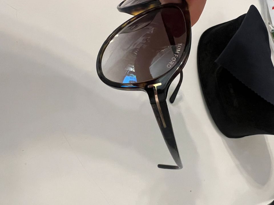 TOM FORD Sonnenbrille unisex -nagelneu- in Berlin