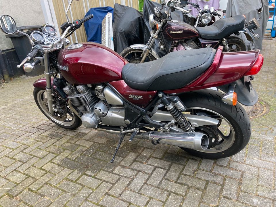 Kawasaki Zephyr 1100 aus 06-1993 ,,läuft und fährt,,TÜV 08-2024 in Bochum