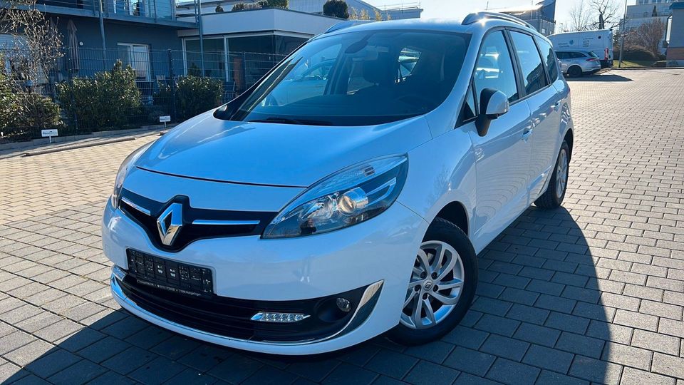 Renault Scenic III 1.2 TCE Grand Paris NAVI*MTL*SHZ*PDC* in Holzgerlingen