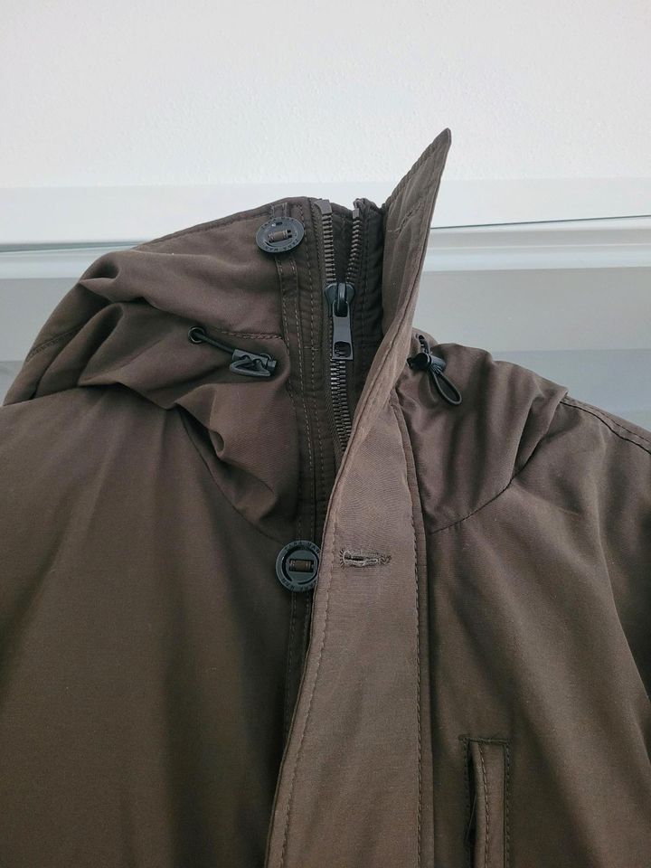 Winterjacke/Parka für Männer in München