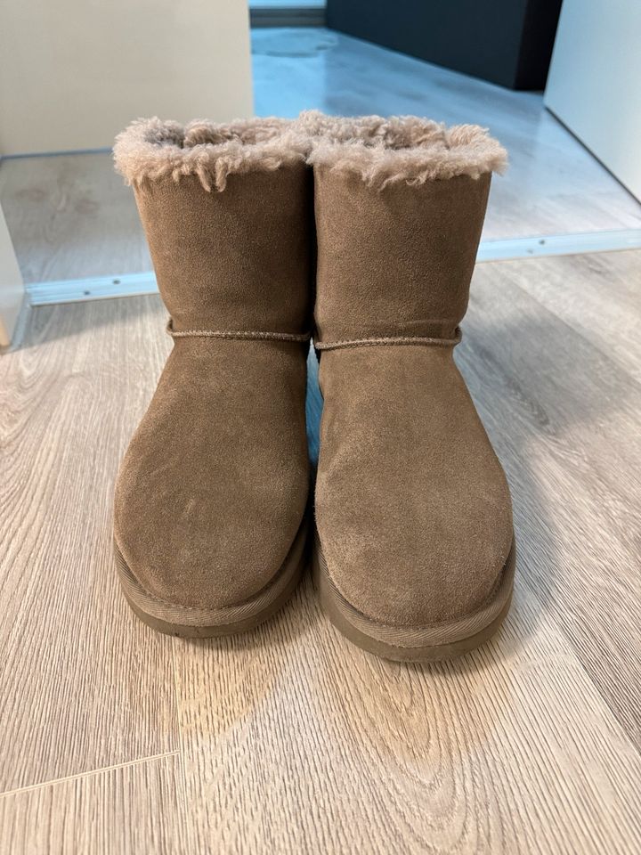 UGG‘s Boots inkl. Reinigungsset in Karlsruhe