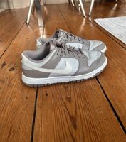 Nike Dunks grau beige Lübeck - St. Lorenz Süd Vorschau