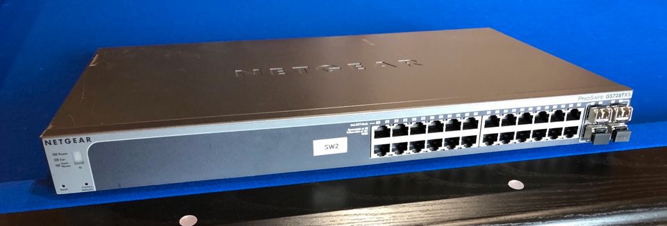 NETGEAR ProSafe 28-port Gigabit Stackable Smart Switch 10G uplink in Lehrensteinsfeld