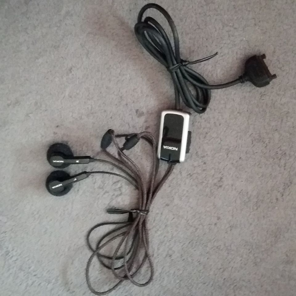 Nokia Typ HS 23 Stereo Headset inkl. Kopfhörer (unbenutzt,neu) in Magdeburg