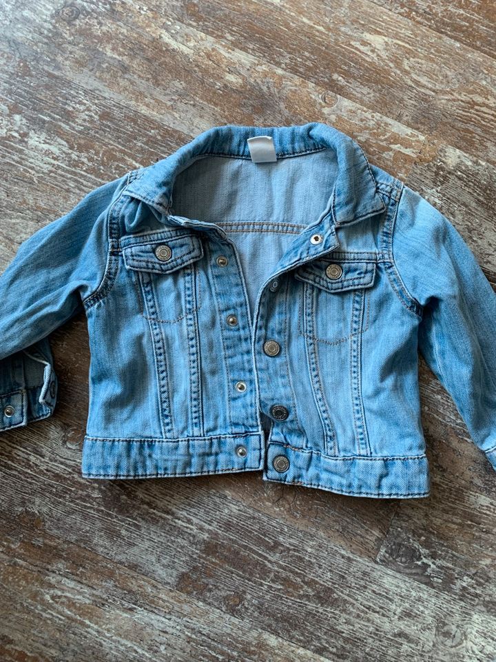 Baby Jeans Jacke / H&M / 86 in Neumünster