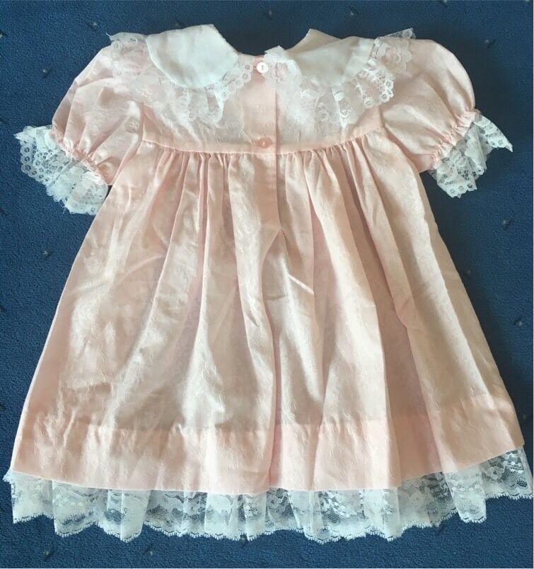 Festliches Kleid für kleine Mädchen in Forst