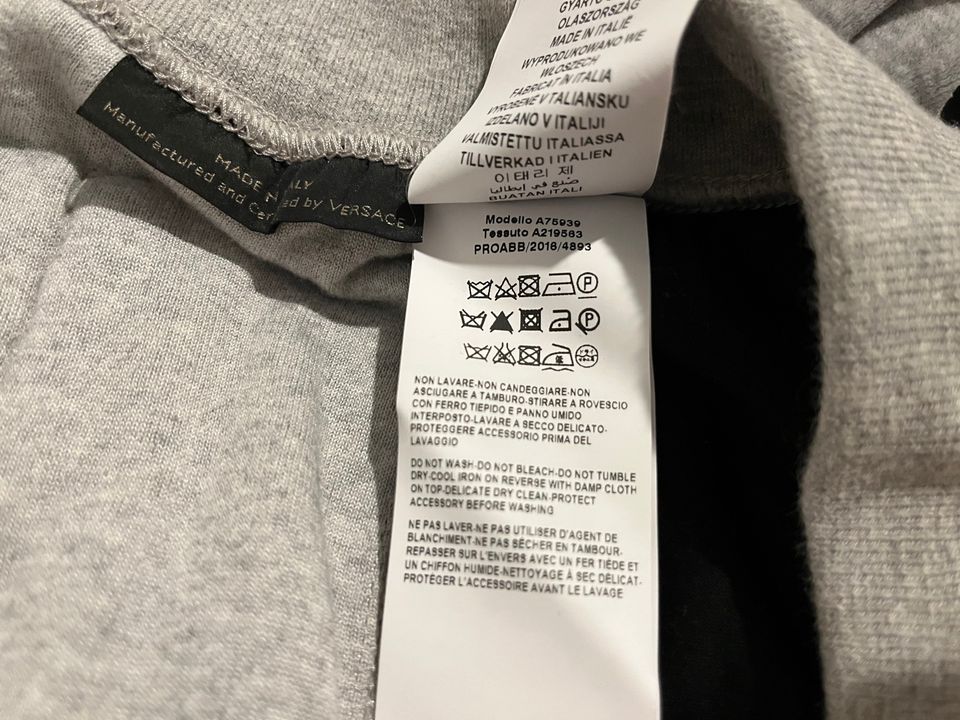 VERSACE Jogginghose Gr M grau Samt Baumwolle (NP:699,-€) *NEU* in Frankfurt am Main