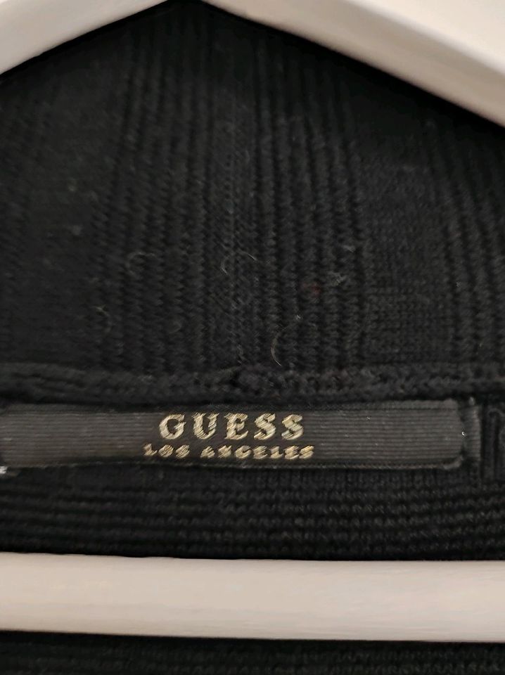 Schwarze Strickjacke von Guess 34 in Erlangen