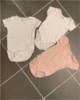 ☘️ Set bestehend aus 3 H&M Bodys Mädchen Gr 86 Uni rosa weiß Nordrhein-Westfalen - Dorsten Vorschau