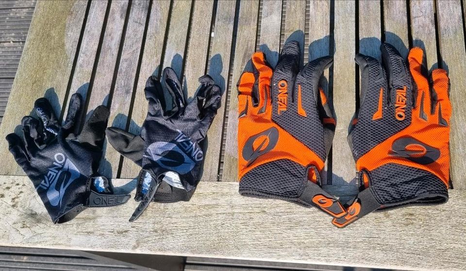 Motorcross Helm Handschuhe O'Neal Größe S Blau Orange in Beverungen