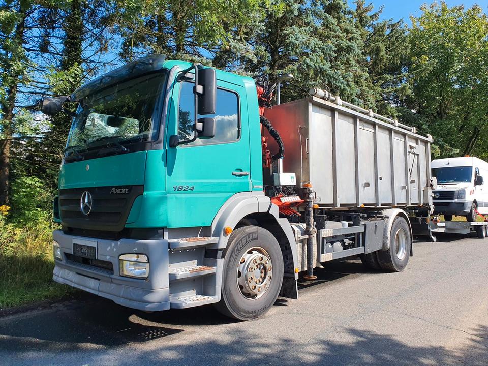 Mercedes-Benz 1824 Axor 1.Hand V²AKipper Kran Funk. Tierkörper in Schneverdingen