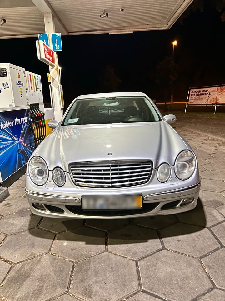 Mercedes Benz W211 E280 in Wacken