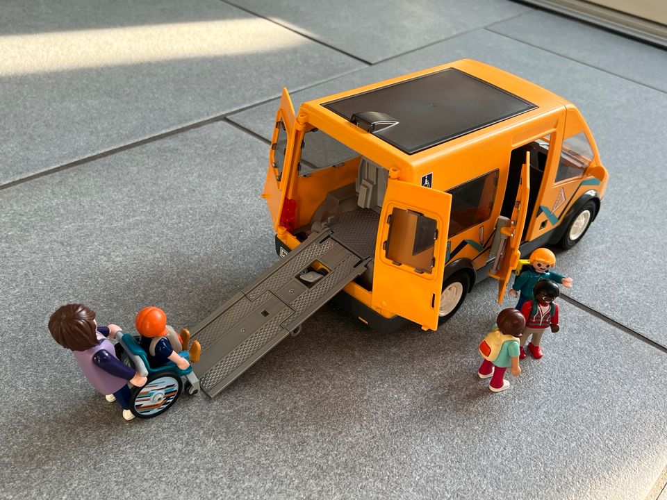 Playmobil Schulbus 9419 wie NEU! in Essen-Haarzopf