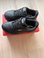 Puma Carina, Sneaker, schwarz-silber Nordrhein-Westfalen - Velbert Vorschau