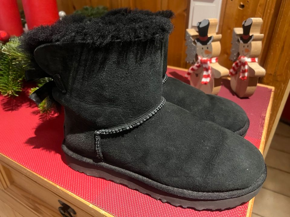 * UGG * Mini Bailey Bow II Boot schwarz in Hömberg