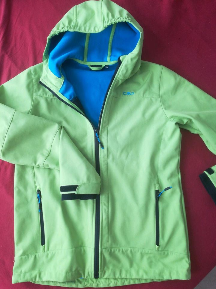 Jacke Funktionsjacke Übergangsjacke für Frühling in Wiesbaden