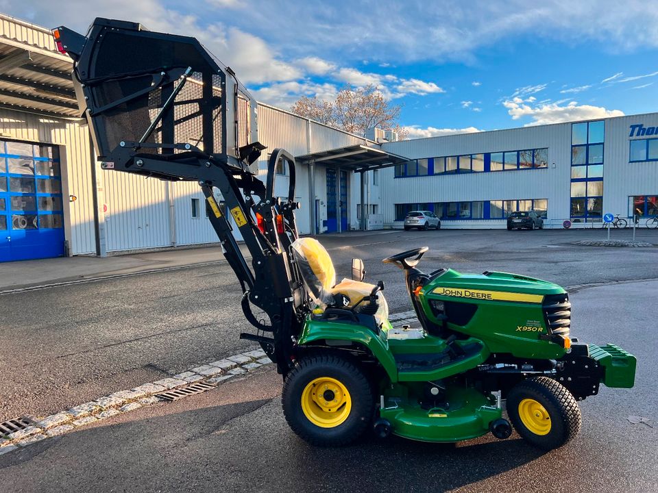 John Deere Rasentraktor X950 R Professionell mit StvZo. NEU in Lindau