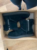 UGG Classic Mini schwarz Double ZIP Gr. 37 Karton wie neu Dortmund - Mitte Vorschau