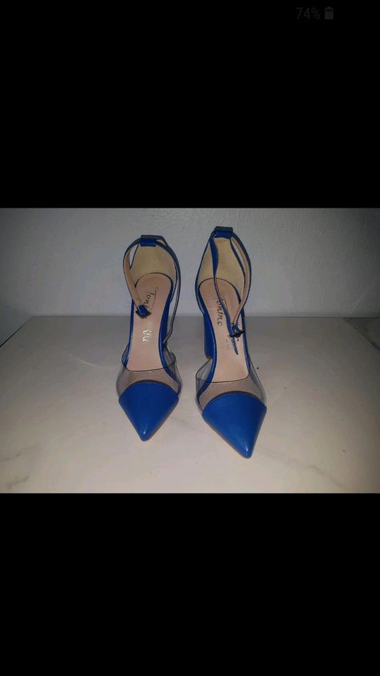 Blaue High Heels in Ingolstadt