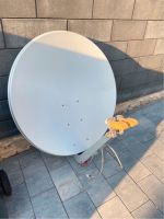 Gibertini Satelitenschüssel Sat Antenne 100cm mit Zubehör Nordrhein-Westfalen - Lennestadt Vorschau