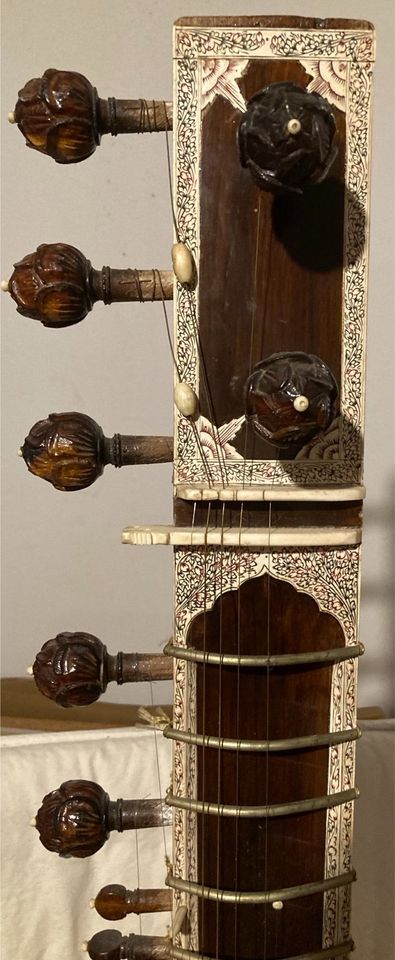 Sitar - indisches Saiteninstrument - mit Zubehör in Au