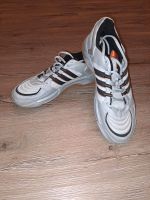 Neue Adidas Sportschuhe, Hallenschuhe mit heller Sohle Gr.48 2/3 Brandenburg - Plessa Vorschau