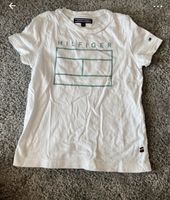 T-Shirt von Tommy Hilfiger Gr. 104 Kr. München - Unterschleißheim Vorschau